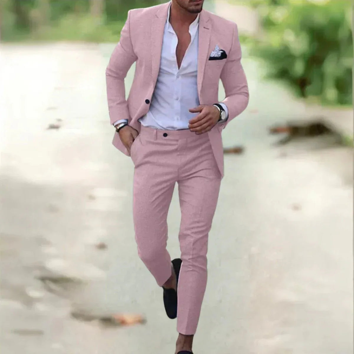 Costume ajusté de cérémonie, rose