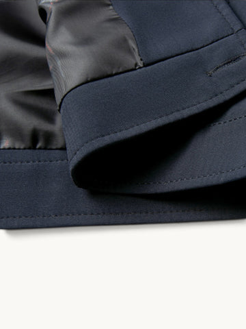 Manteau boutonné à col classique