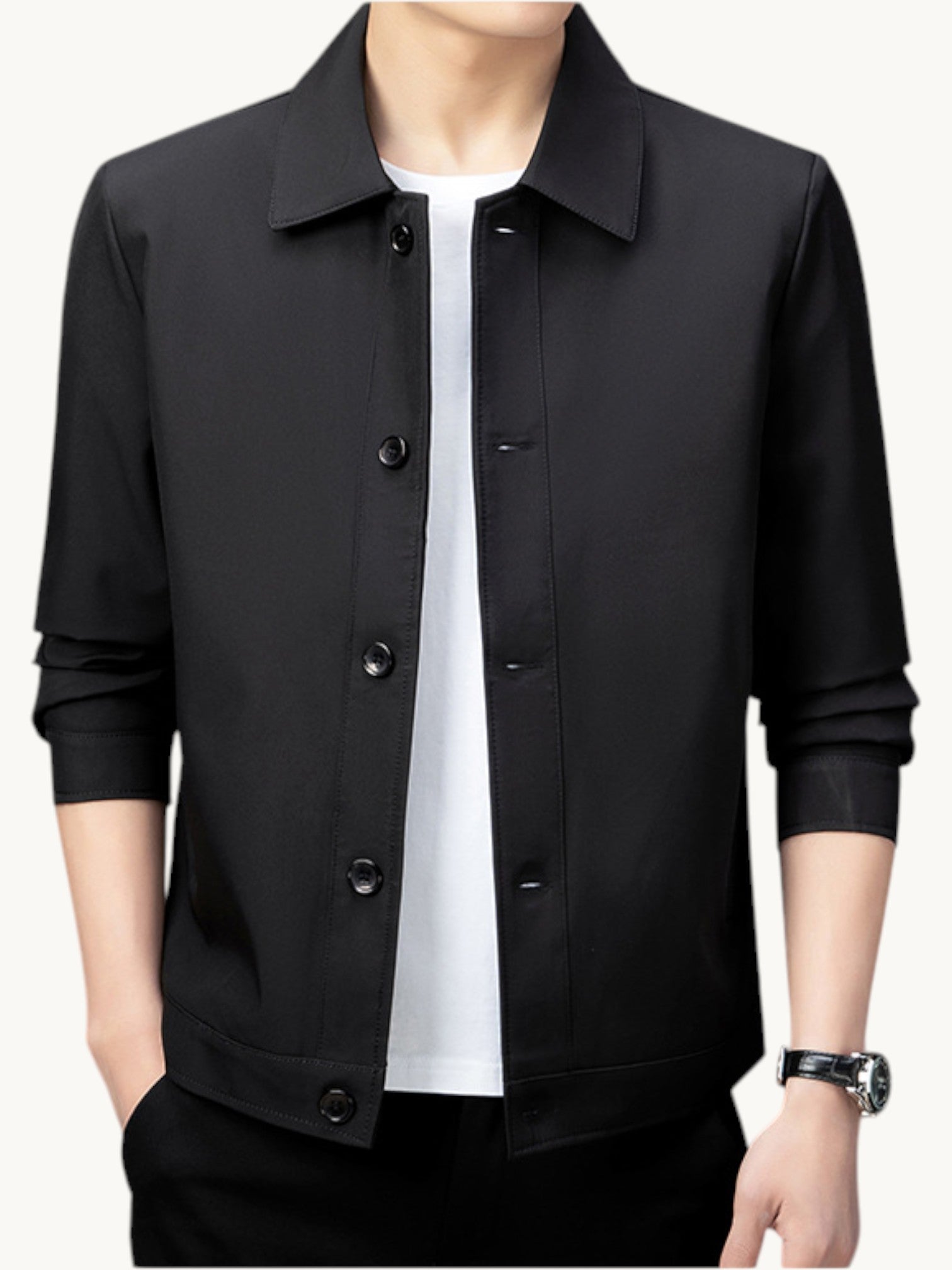 Manteau boutonné à col classique