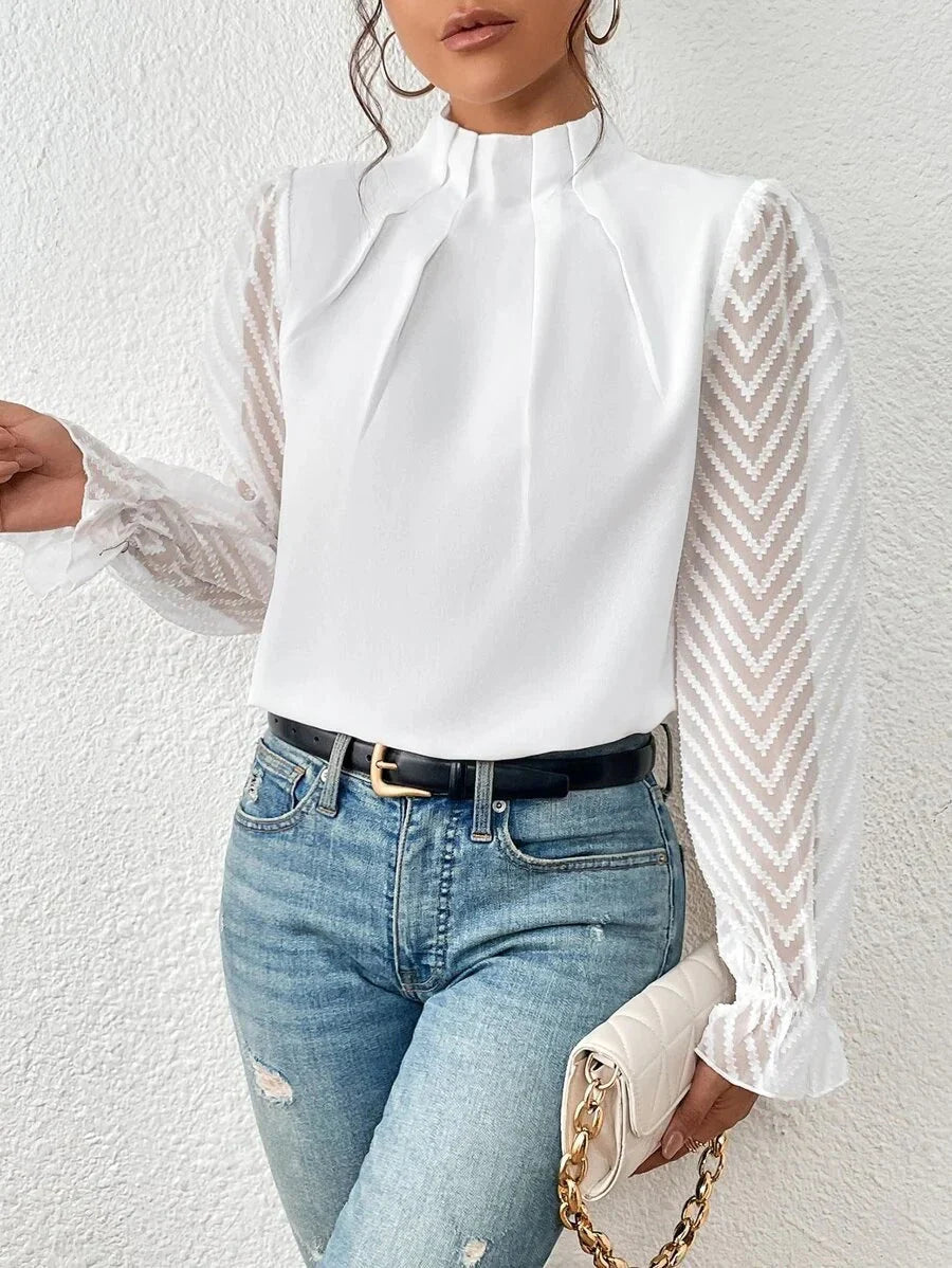 Blouse col montant plissée, coloris blanc, vue de face