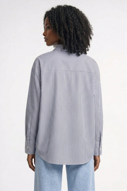 Blouse rayée col lavallière, coloris gris clair, vue de dos