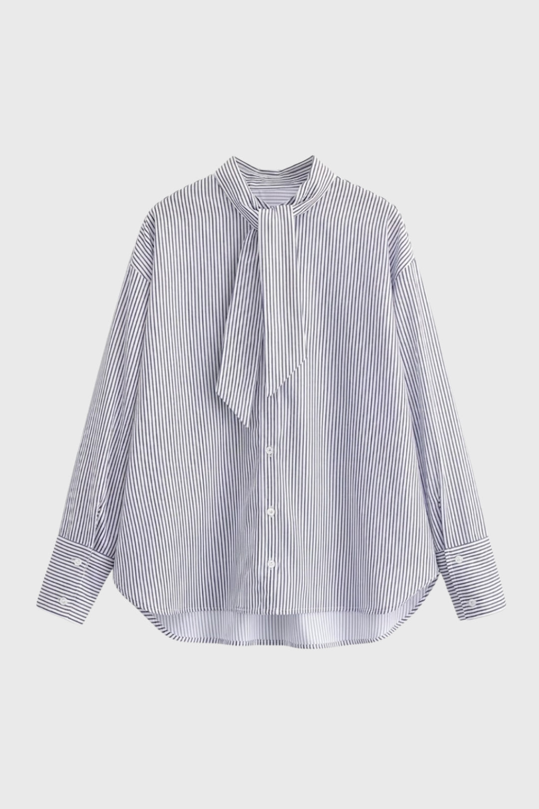 Blouse rayée col lavallière, coloris gris clair, présenté à plat