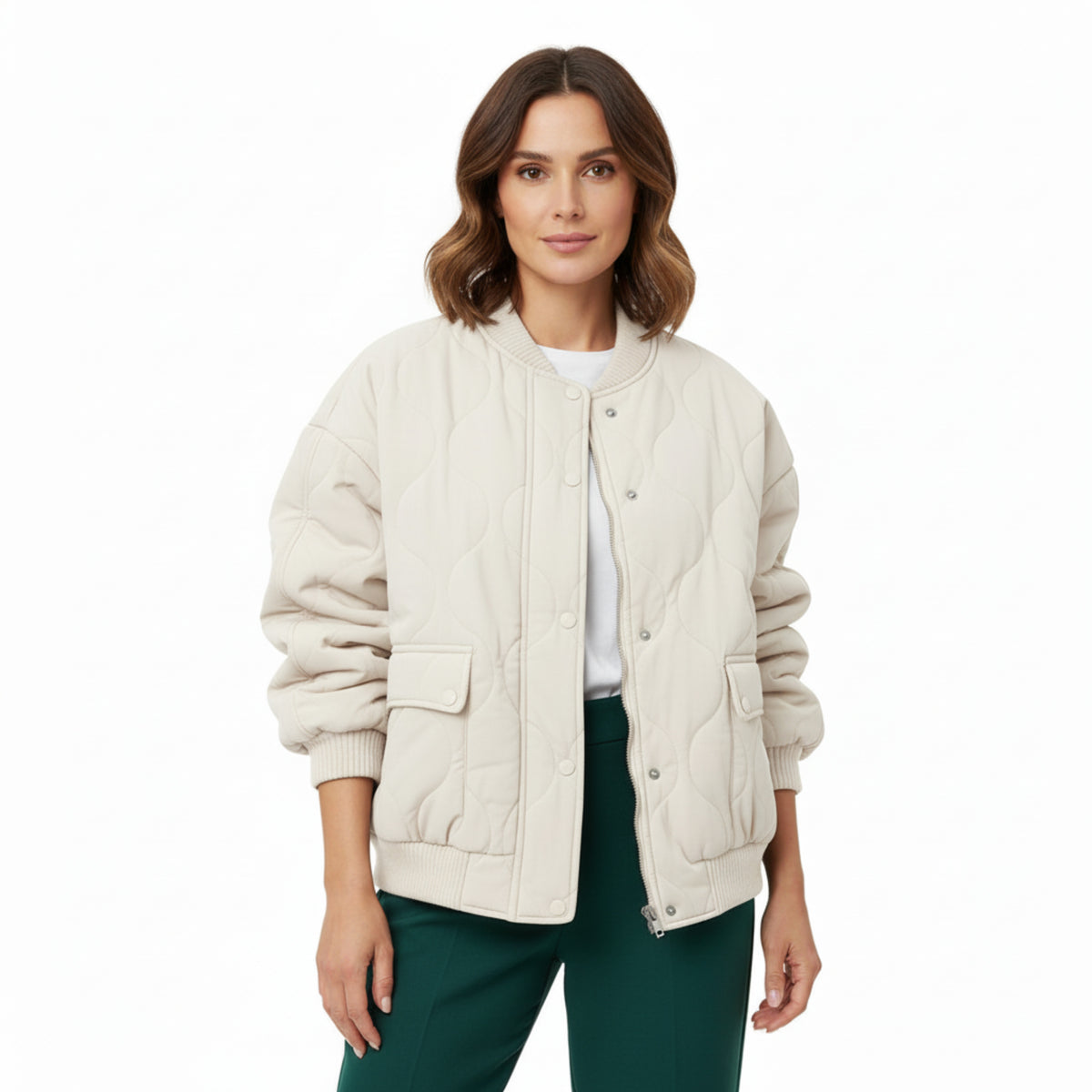 Bomber matelassé ample, coloris crème, vue de face