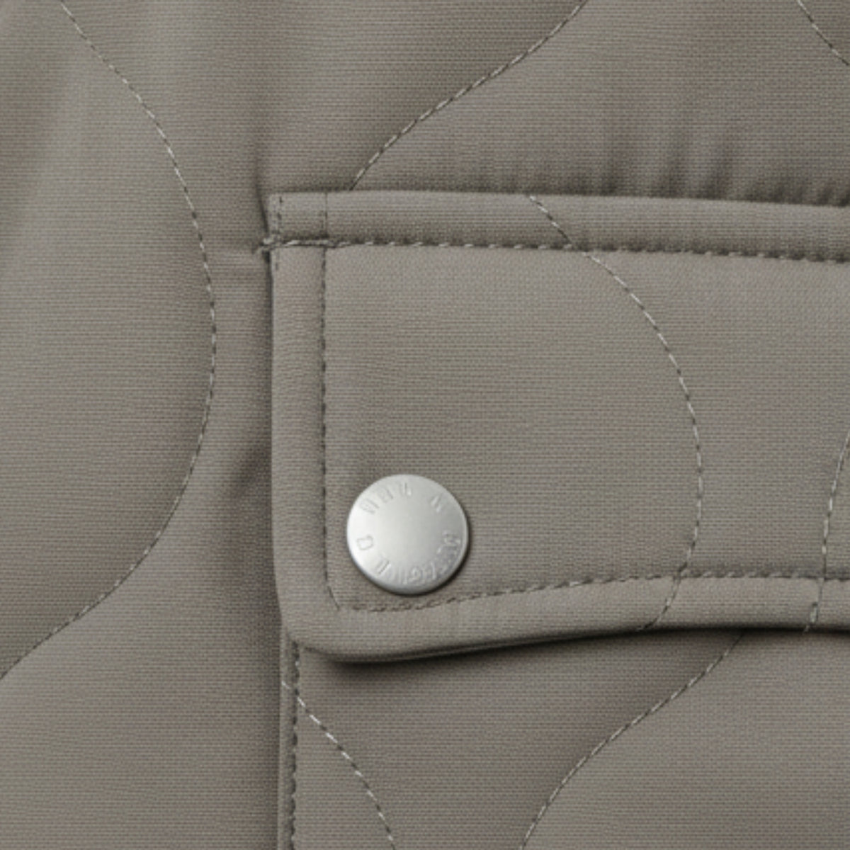 Bomber matelassé ample, poche à rabat