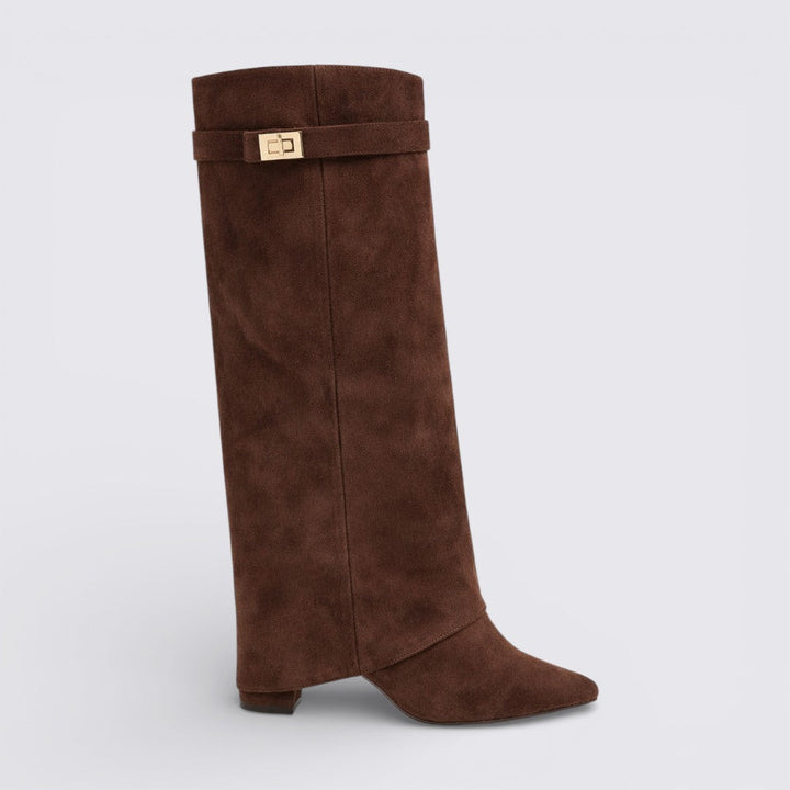 Botte haute à rabat, coloris marron foncé, vue de profil