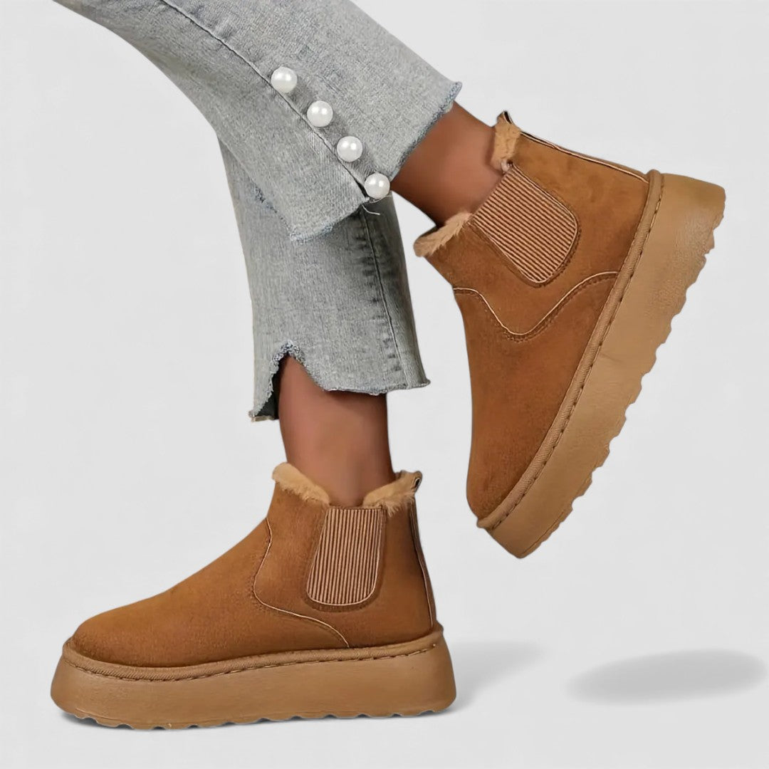 Bottine à plateau, coloris kaki, vue de profil
