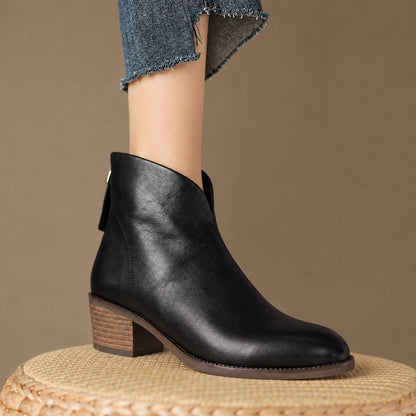 Bottines encolure en V, coloris noir, vue de trois quarts