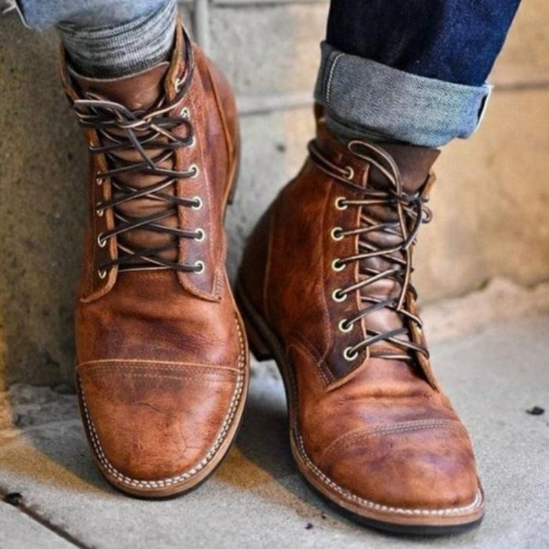 Bottines lacées patinées, marron