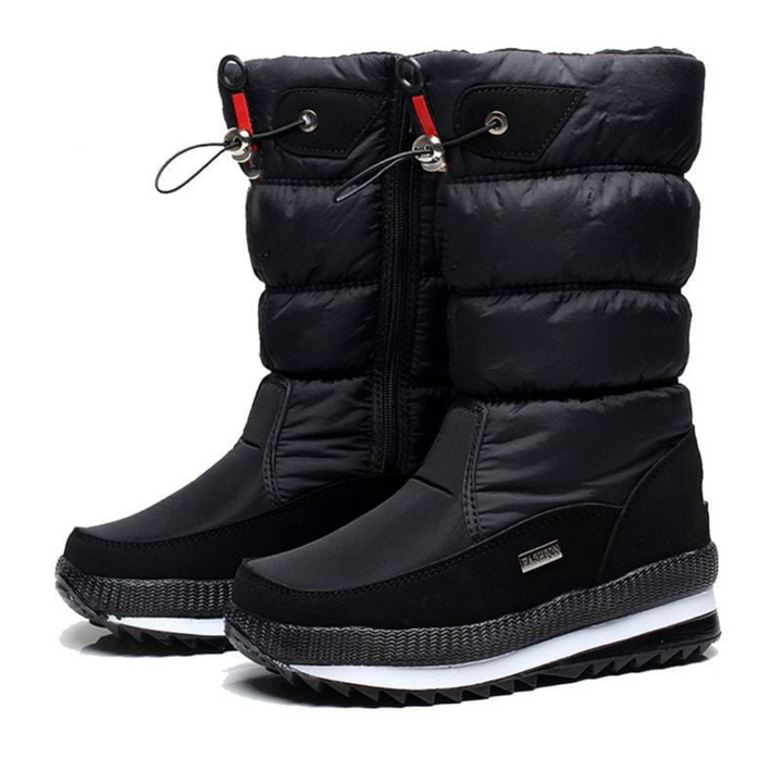 Paire de bottines matelassées noires à cordon au col, trois quarts