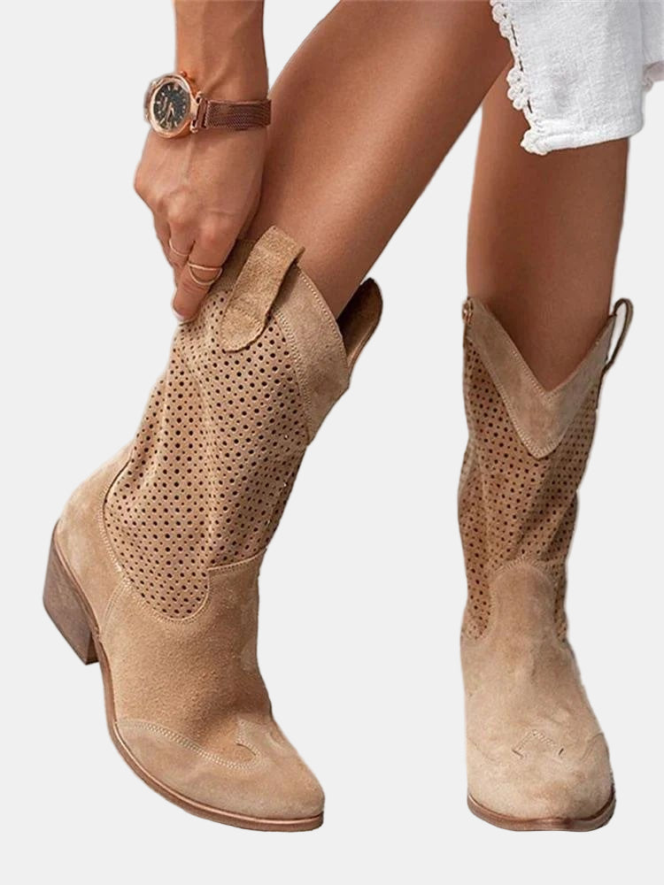Bottines western brun clair à panneaux ajourés, vue de trois quarts