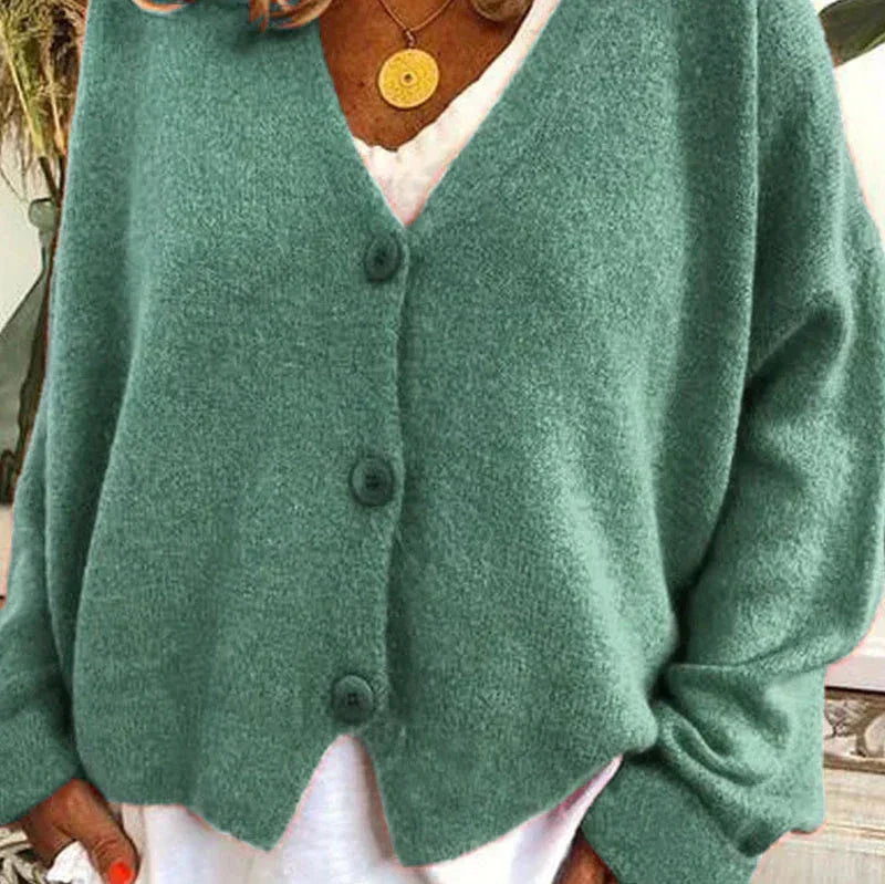 Cardigan boutonné à col V, coloris vert, vu de face