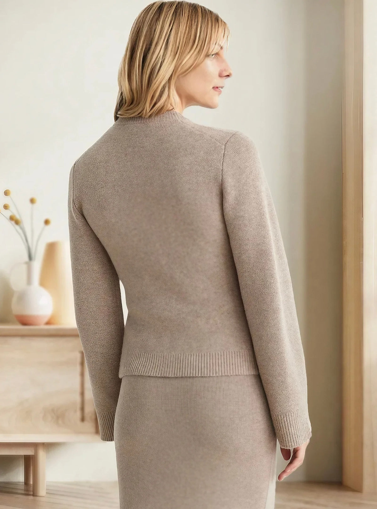Cardigan boutonné coupe lâche, coloris sable, vue de dos