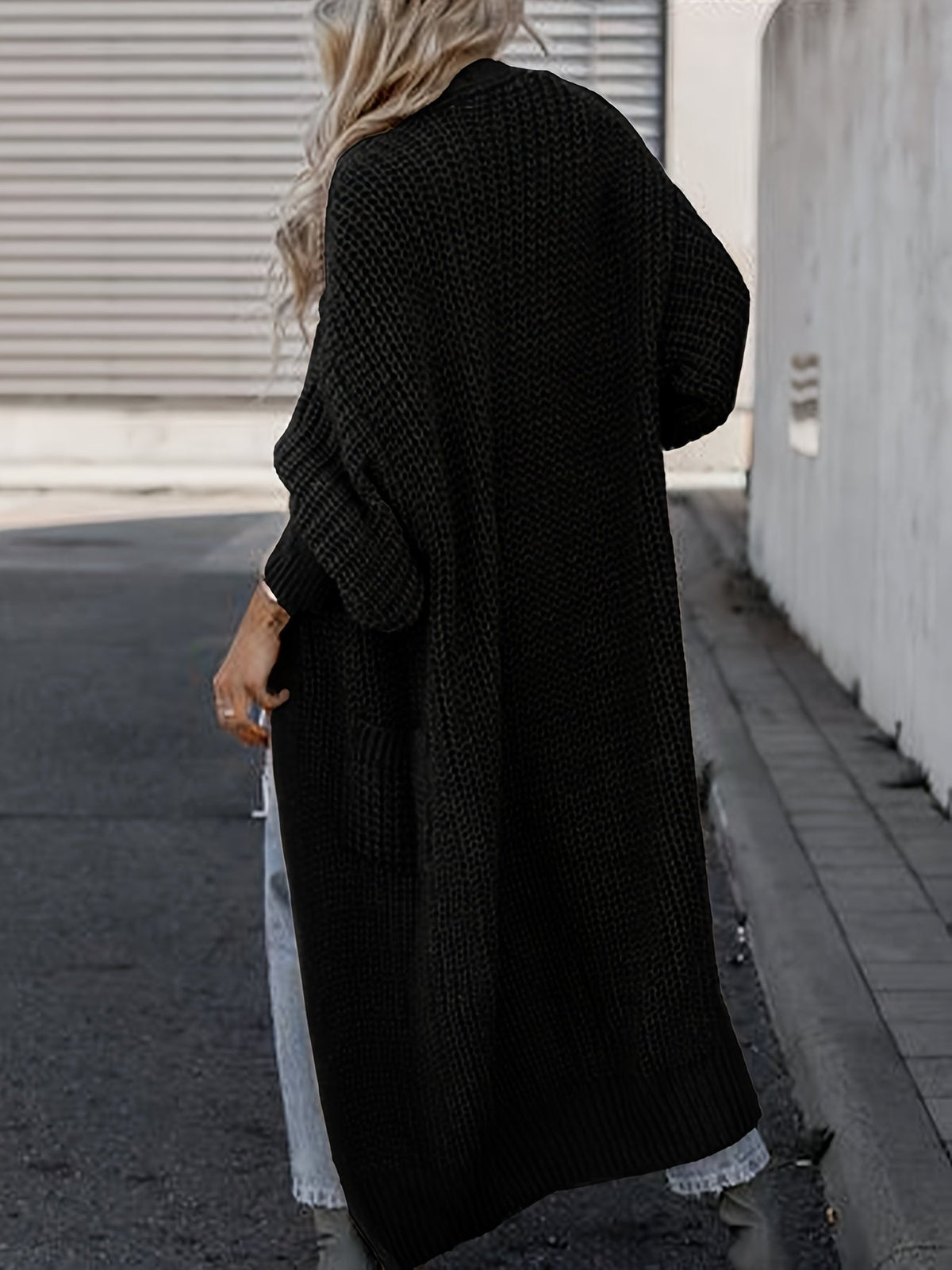 Cardigan maxi à poches, coloris noir, vue de dos