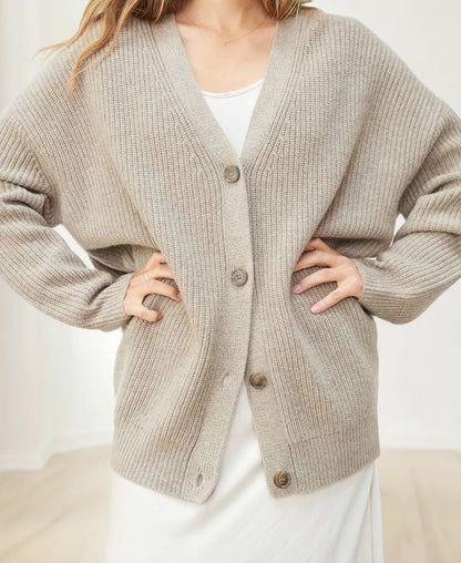 Cardigan oversize à col en V, coloris beige, vu de face