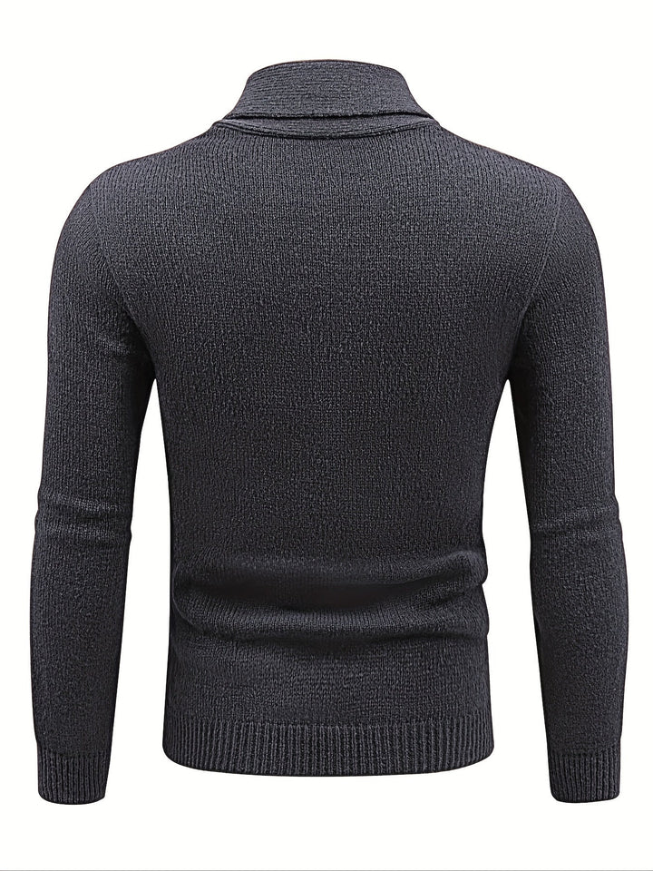 Dos du cardigan gris ardoise, maille unie et col châle visible par-dessus l'épaule