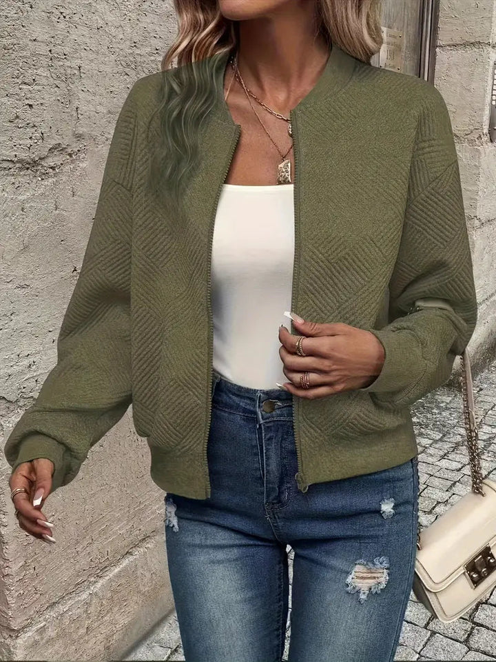 Cardigan zippé en maille texturée, coloris vert olive, vu de face