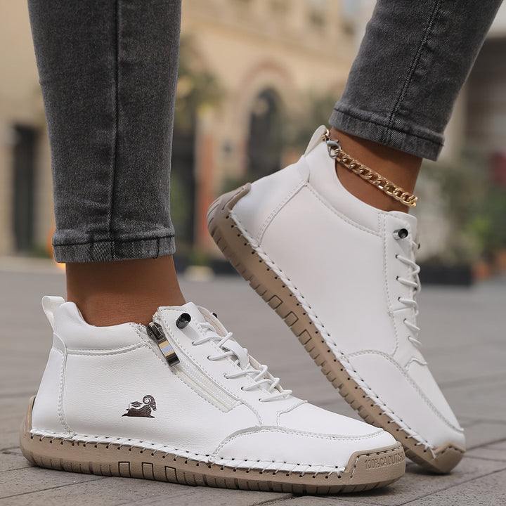 Chaussure lacée zippée, vue de profil