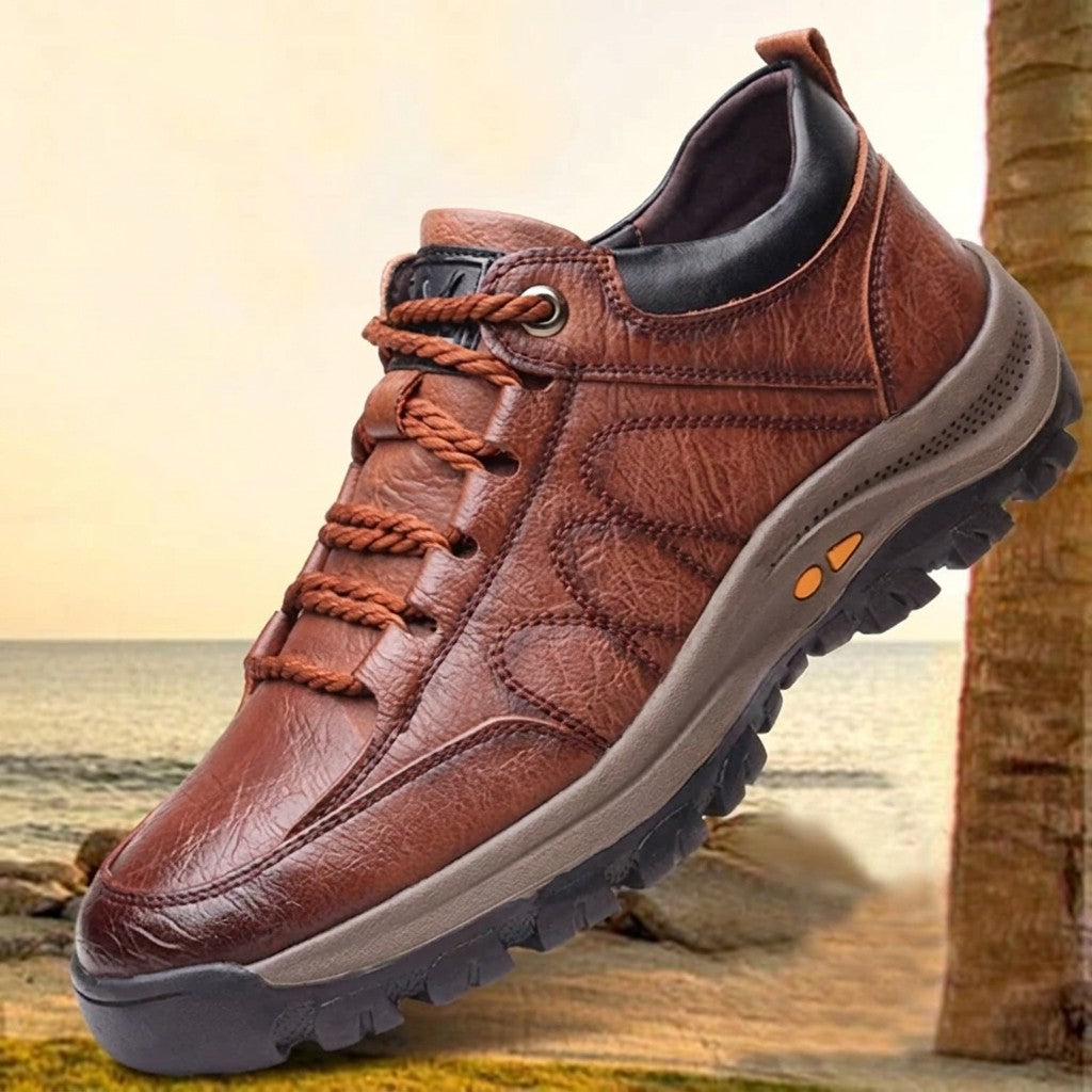 Chaussures de marche basses, marron