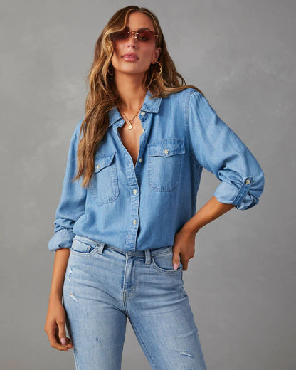 Chemise boutonnée poches poitrine, coloris bleu denim, vue de face