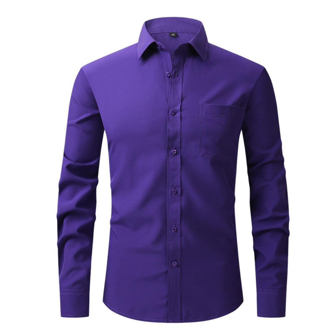 Chemise violette à col classique, poche poitrine et patte de boutonnage droite