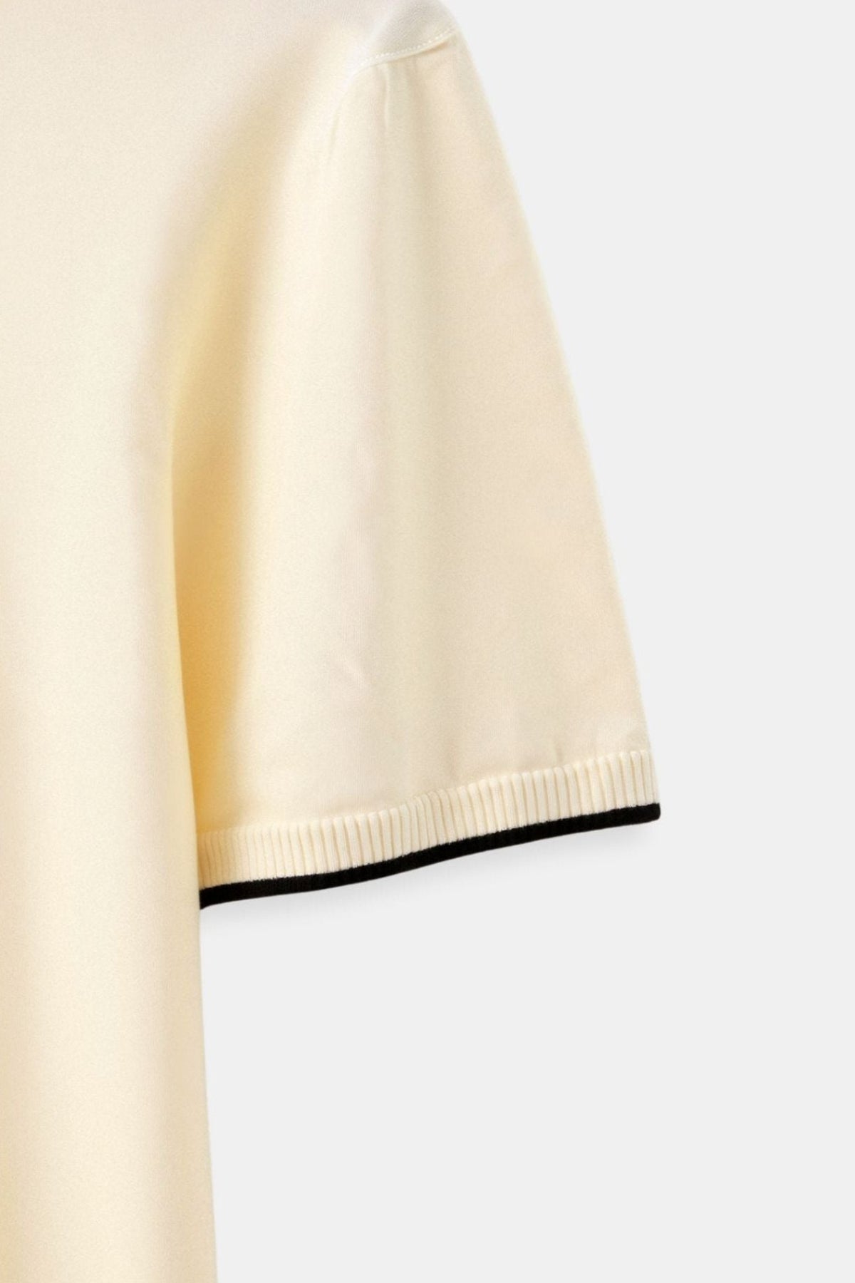 Contrast Trim Slim Polo sleeve detail by Old Money
