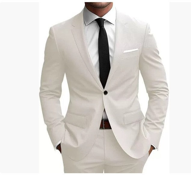 Costume ajusté deux pièces, crème
