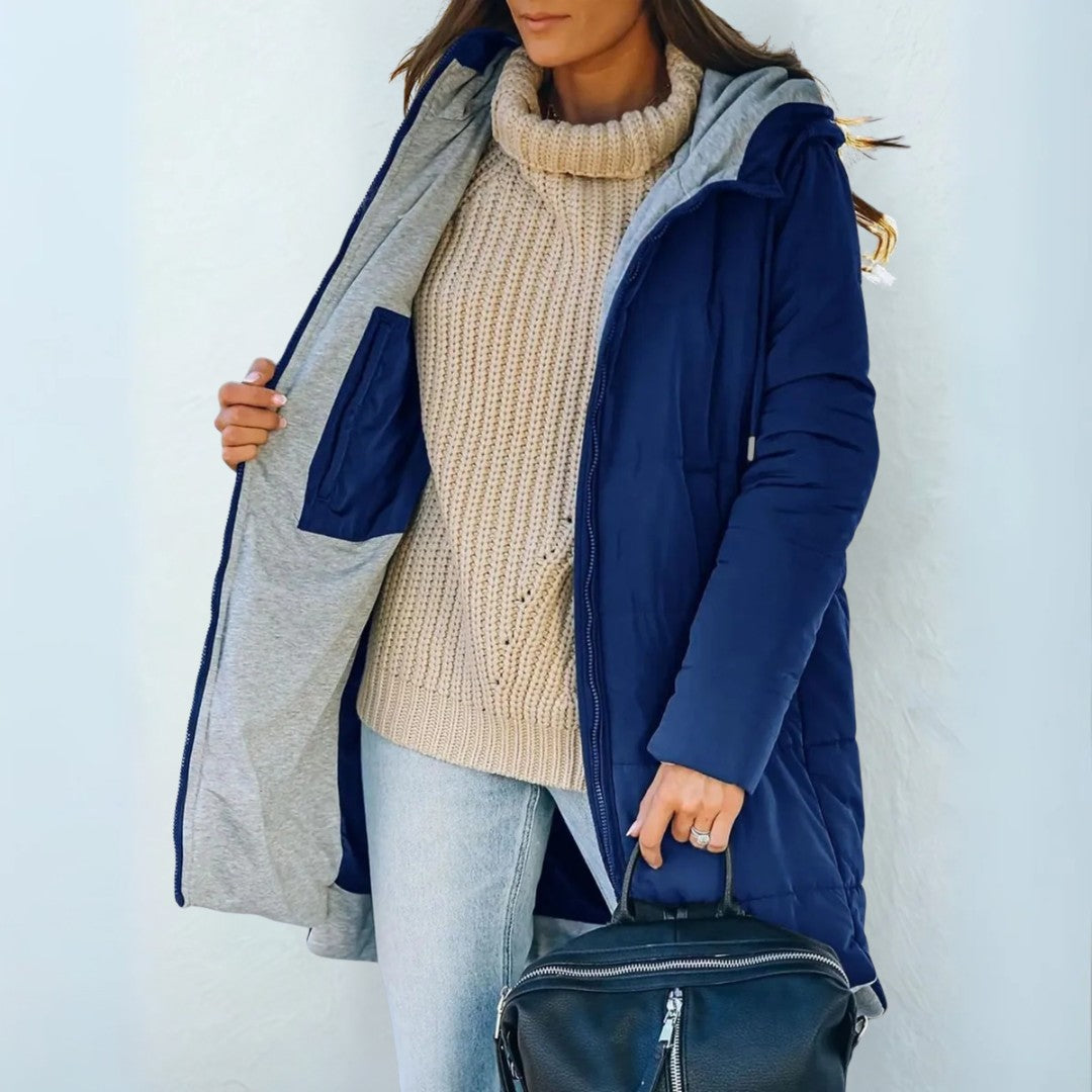 Doudoune longue capuche ajustable, coloris bleu marine, vue de face