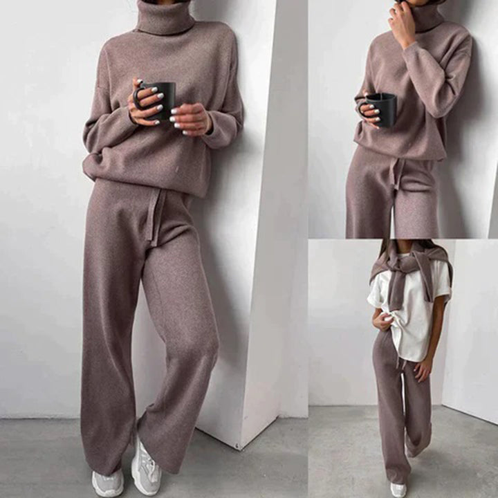 Ensemble en maille à col roulé, vu de face