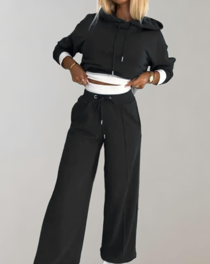 Ensemble hoodie et jogger, coloris noir, vu de face