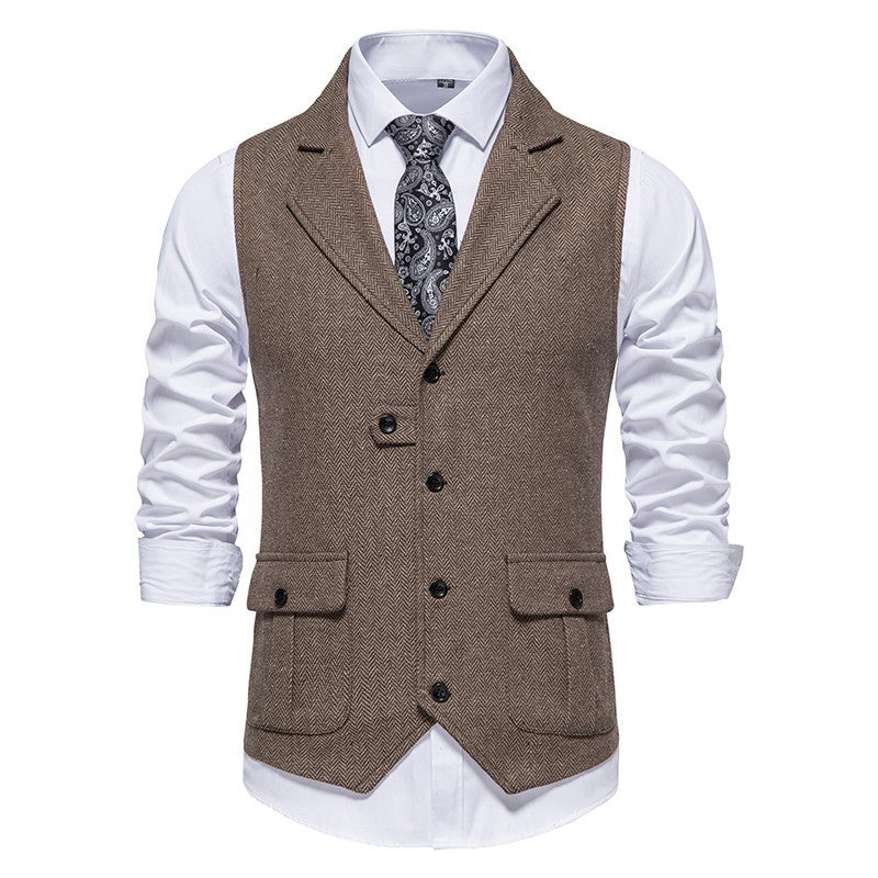 Gilet de costume à chevrons brun, revers crantés, vue de face