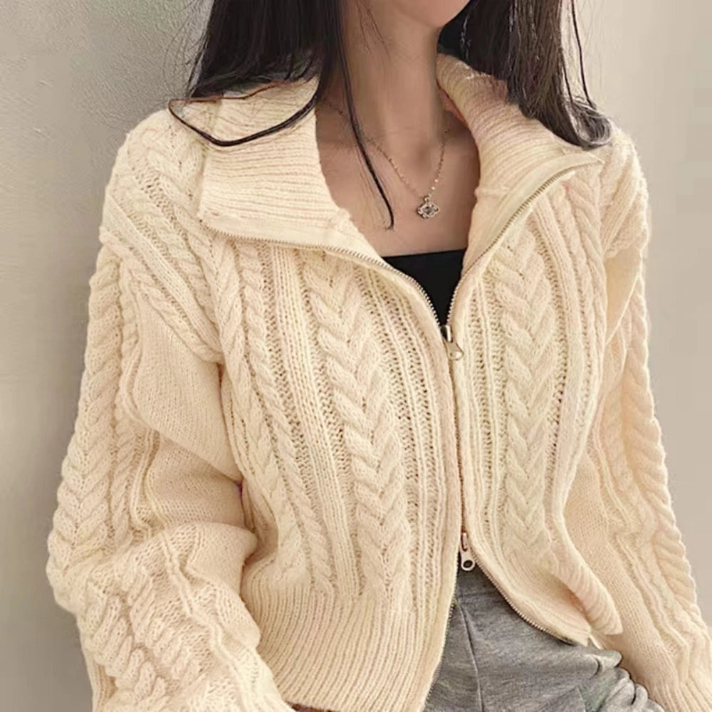 Gilet court zippé torsadé, coloris crème, vue de face