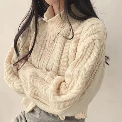 Gilet court zippé torsadé, coloris crème, porté en tenue, vue 2