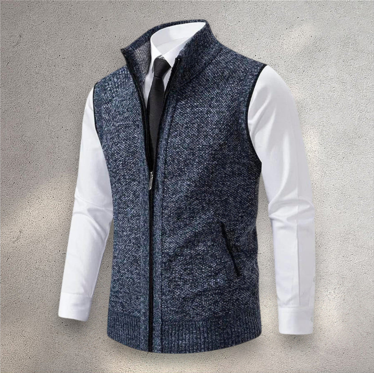 Gilet maille zippé structuré, coloris bleu denim, vue de face