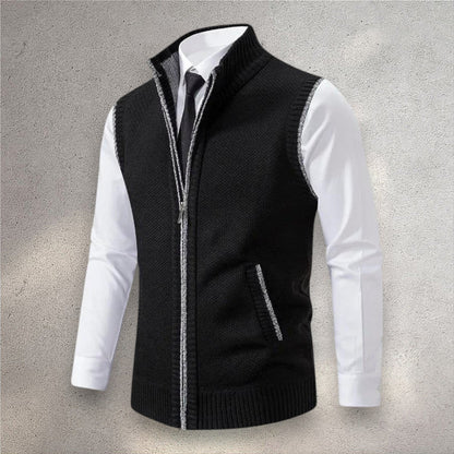 Gilet maille zippé structuré, coloris noir, vue de face