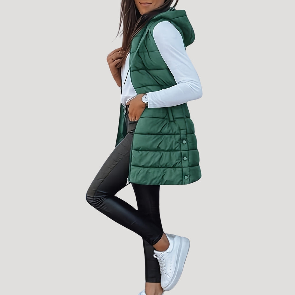 Gilet matelassé à capuche, coloris vert, vu de profil