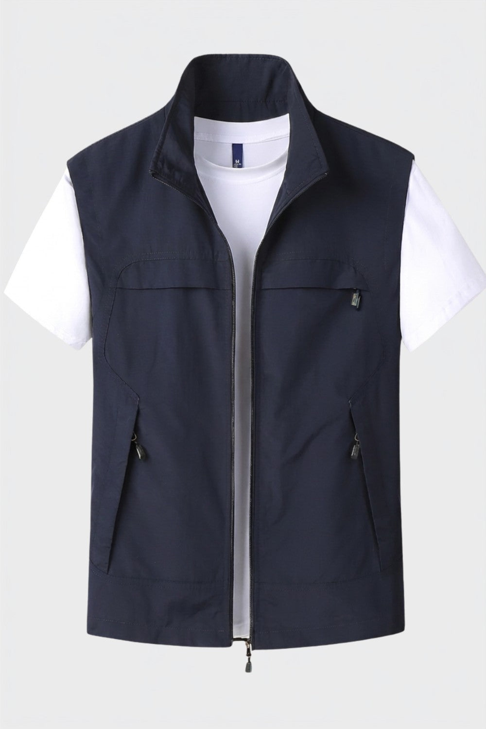 Gilet utilitaire poches multiples, coloris bleu marine, vue de face