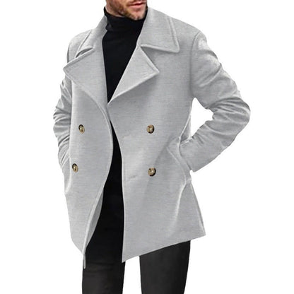 Manteau court croisé, coloris gris clair, vue de face