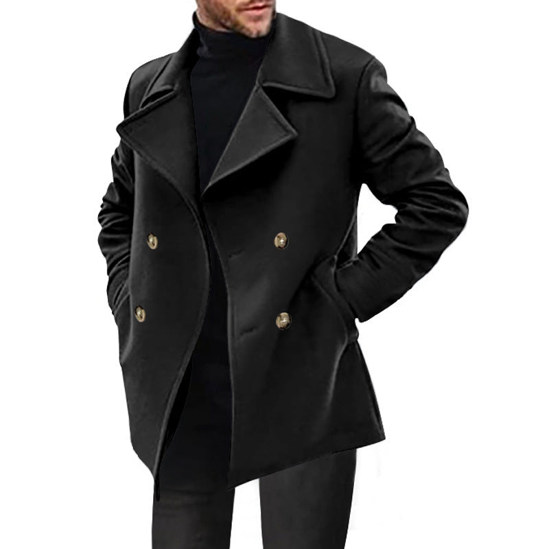 Manteau court croisé, coloris noir, vue de face