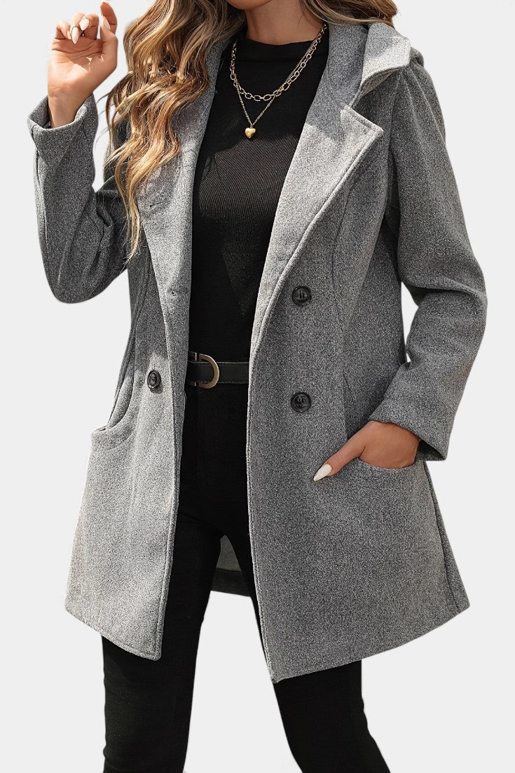 Manteau croisé à capuche, coloris gris, porté en tenue, vue 2