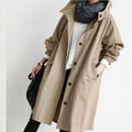 Manteau long à capuche, coloris beige, vu de face