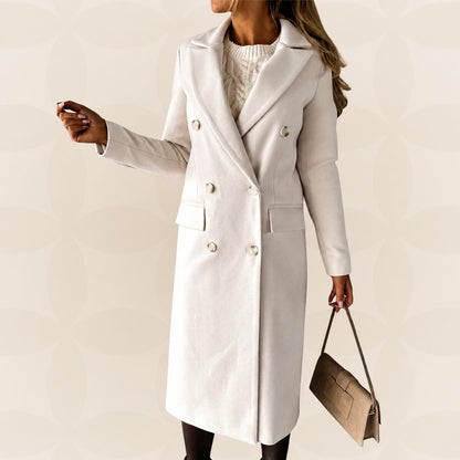 Manteau long croisé cintré, coloris ivoire, vue de face