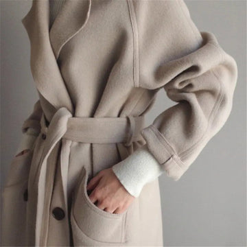 Manteau long croisé ceinturé
