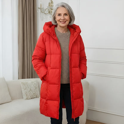Manteau long matelassé capuche, coloris rouge, vue de face