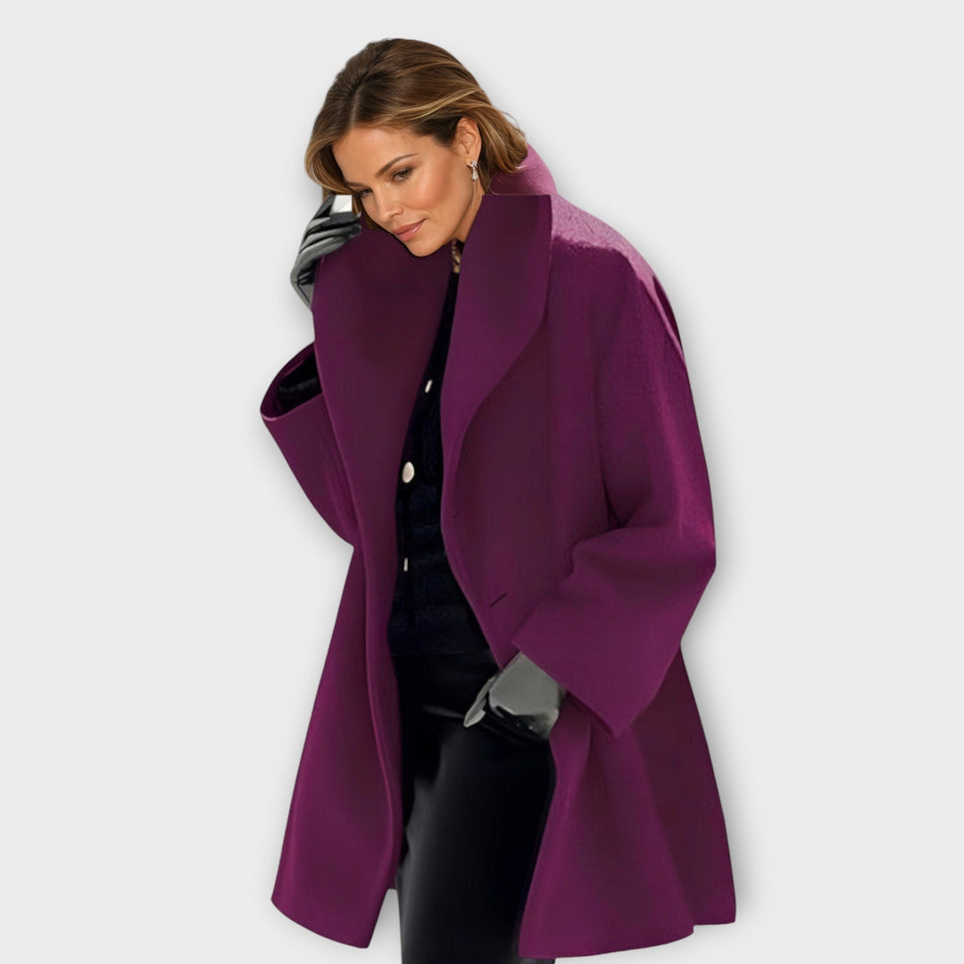Manteau oversize à grands revers, coloris violet, vu de face