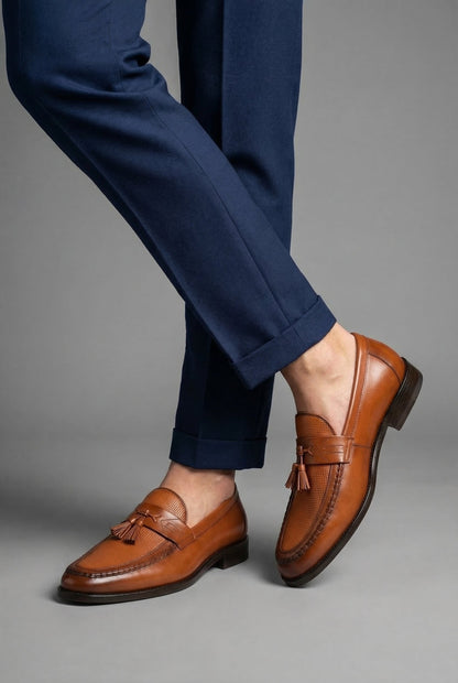 Mocassins en cuir à pampilles et empeigne tressée pour homme