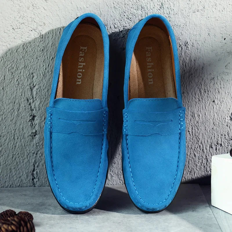 Mocassins penny bleu vif vus de face, intérieur fauve