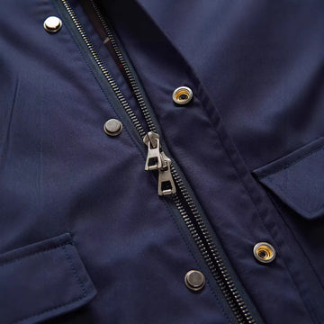 Veste minimaliste structurée