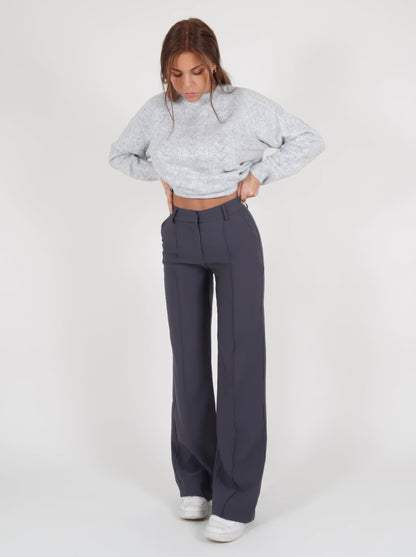 Pantalon droit taille haute, coloris gris foncé, vue de face