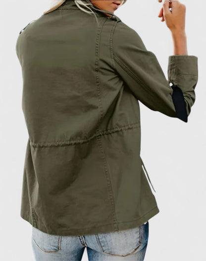 Parka cordon de taille, coloris vert olive, vue de dos