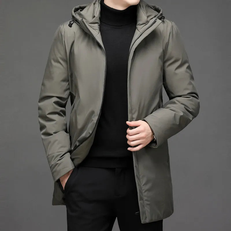 Parka mi-longue à capuche, coloris kaki, vue de face